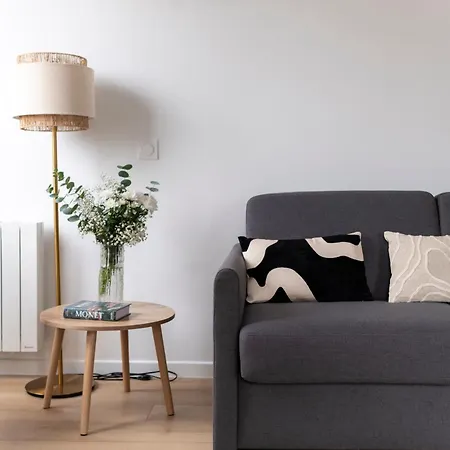 Beautiful With Terrace And Parking Apartment